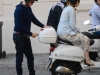 Emma Stone e Andrew Garfield a Roma in vespa (3)