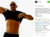 vin diesel mostra gli addominali