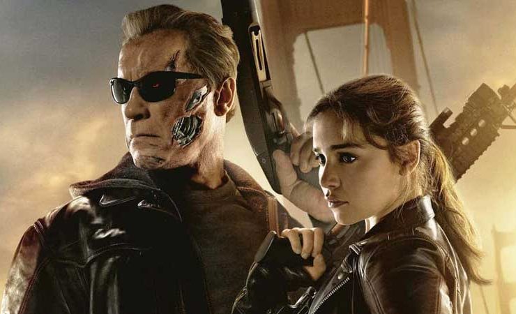 Arnold Schwarzenegger ed Emilia Clarke in Terminator: Genisys