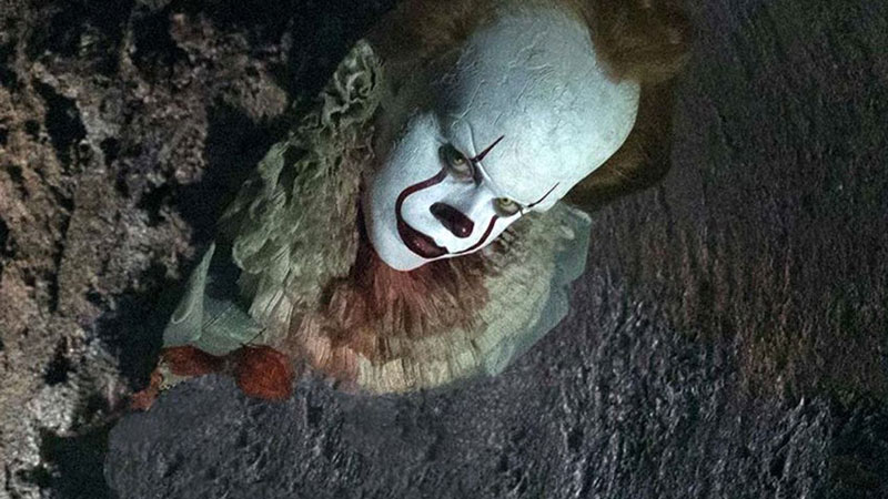 Bill Skarsgård è Pennywise in IT