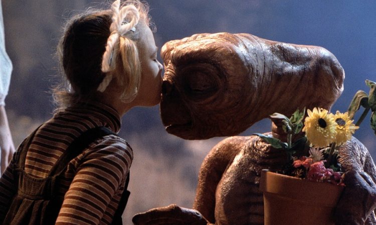 WTF: 10 film banditi - E.T.