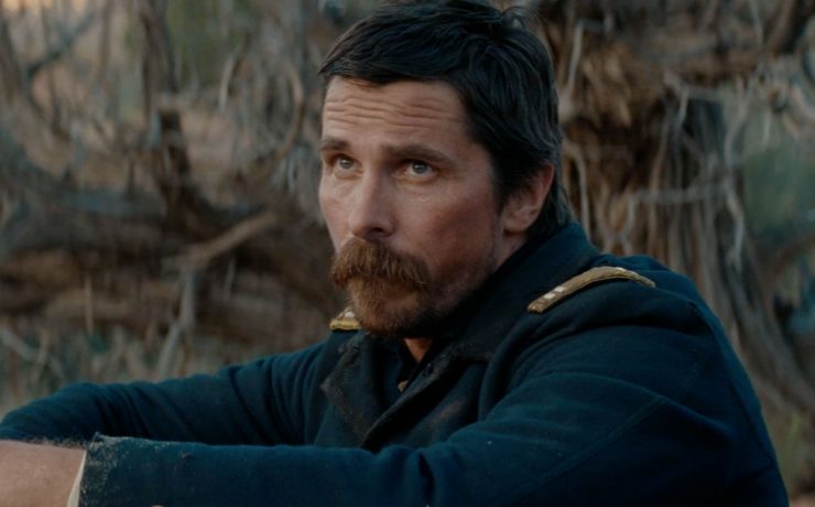 Hostiles, il nuovo western di Christian Bale, con Rosamund Pike