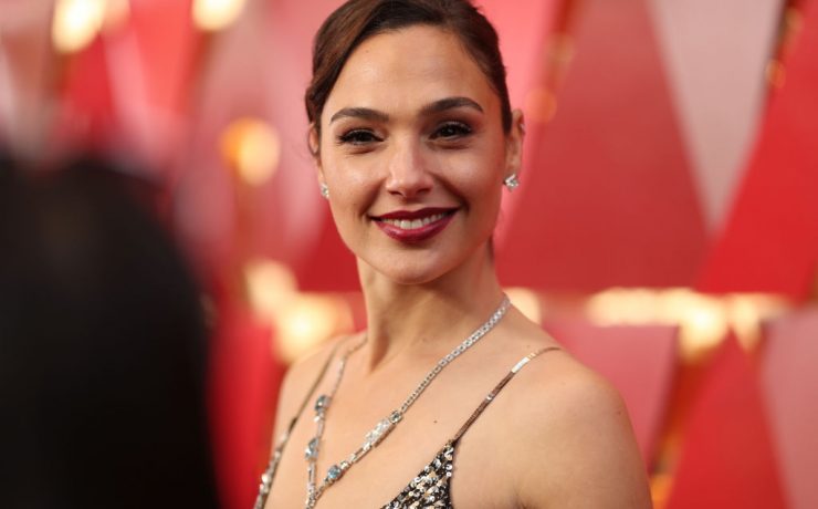 Gal Gadot: il suo tweet su Stephen Hawking accende le polemiche