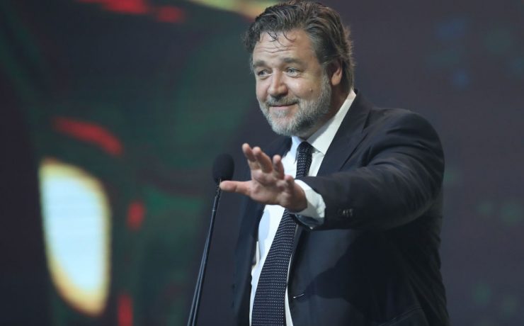 Russell Crowe mette all'asta i suoi cimeli per pagarsi il divorzio