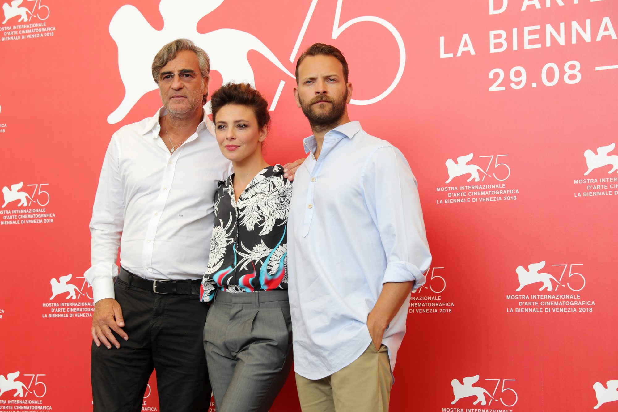 Sulla mia pelle: il photocall successivo alla conferenza stampa con Alessandro Borghi, Max Tortora e Jasmine Trinca