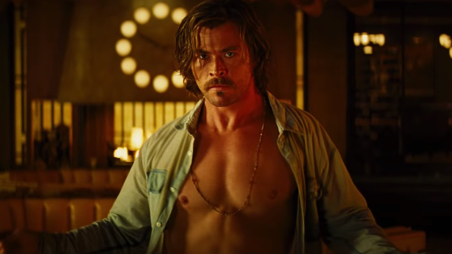 Chris Hemsworth in 7 sconosciuti al El Royale di Drew Goddard