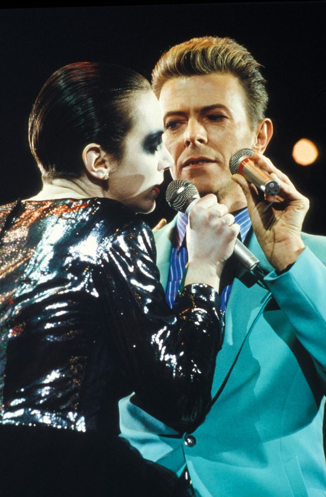 Freddie Mercury con David Bowie