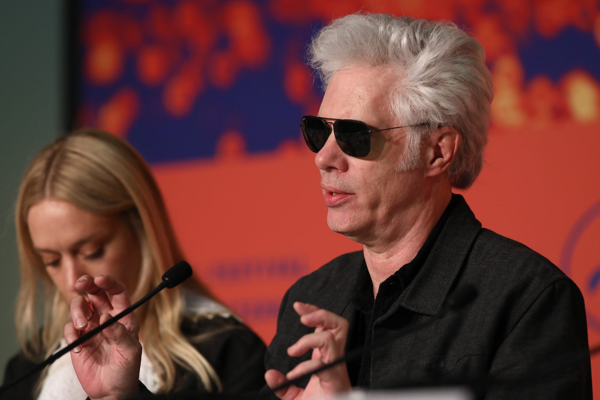 Jim Jarmusch e Chloe Sevigny in conferenza stampa de I morti non muoiono a Cannes 2019