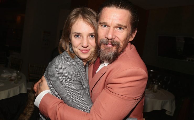 Ethan e Maya Hawke