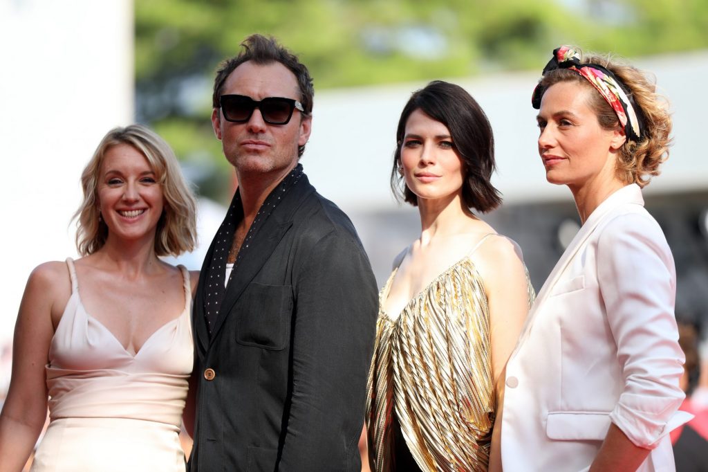 Jude Law, Yulia Snigir, Cecile De France, Ludivine Sagnier