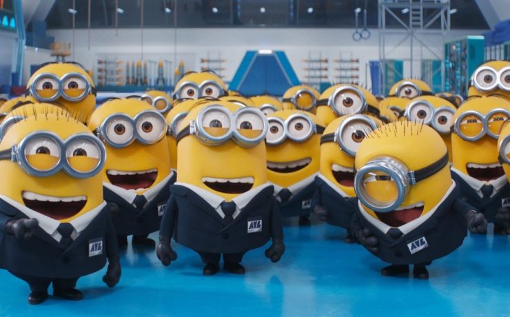 una fila di Minions in giacca e cravatta