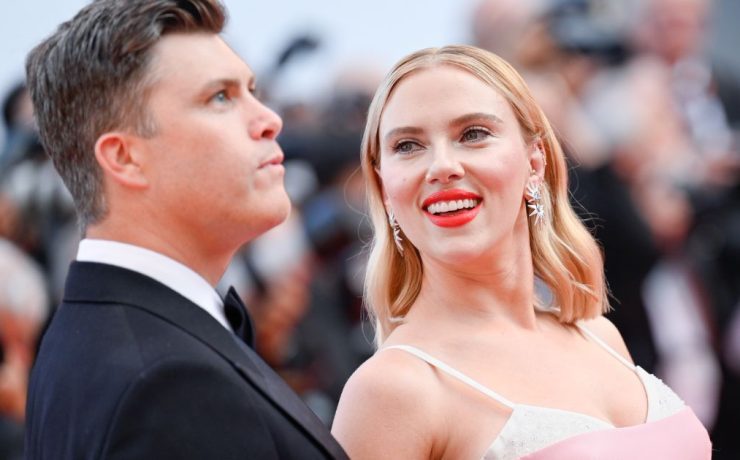 foto di scarlet johansson e colin jost