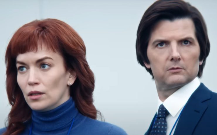 Adam Scott e Britt Lower nel teaser della seconda stagione di Scissione.