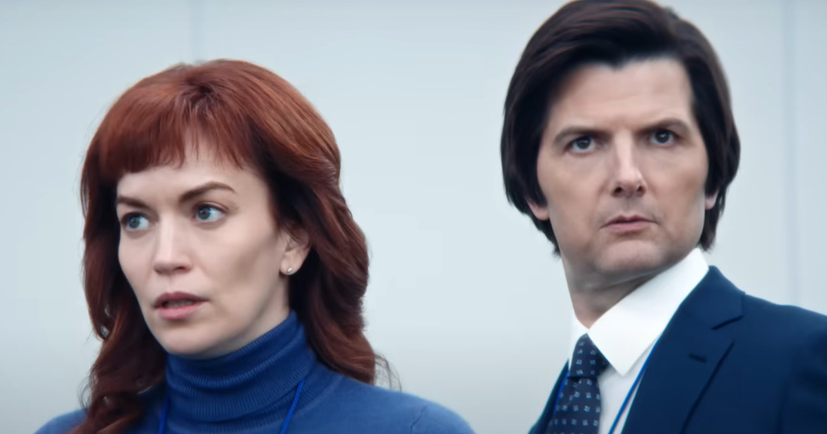 Adam Scott e Britt Lower nel teaser della seconda stagione di Scissione.