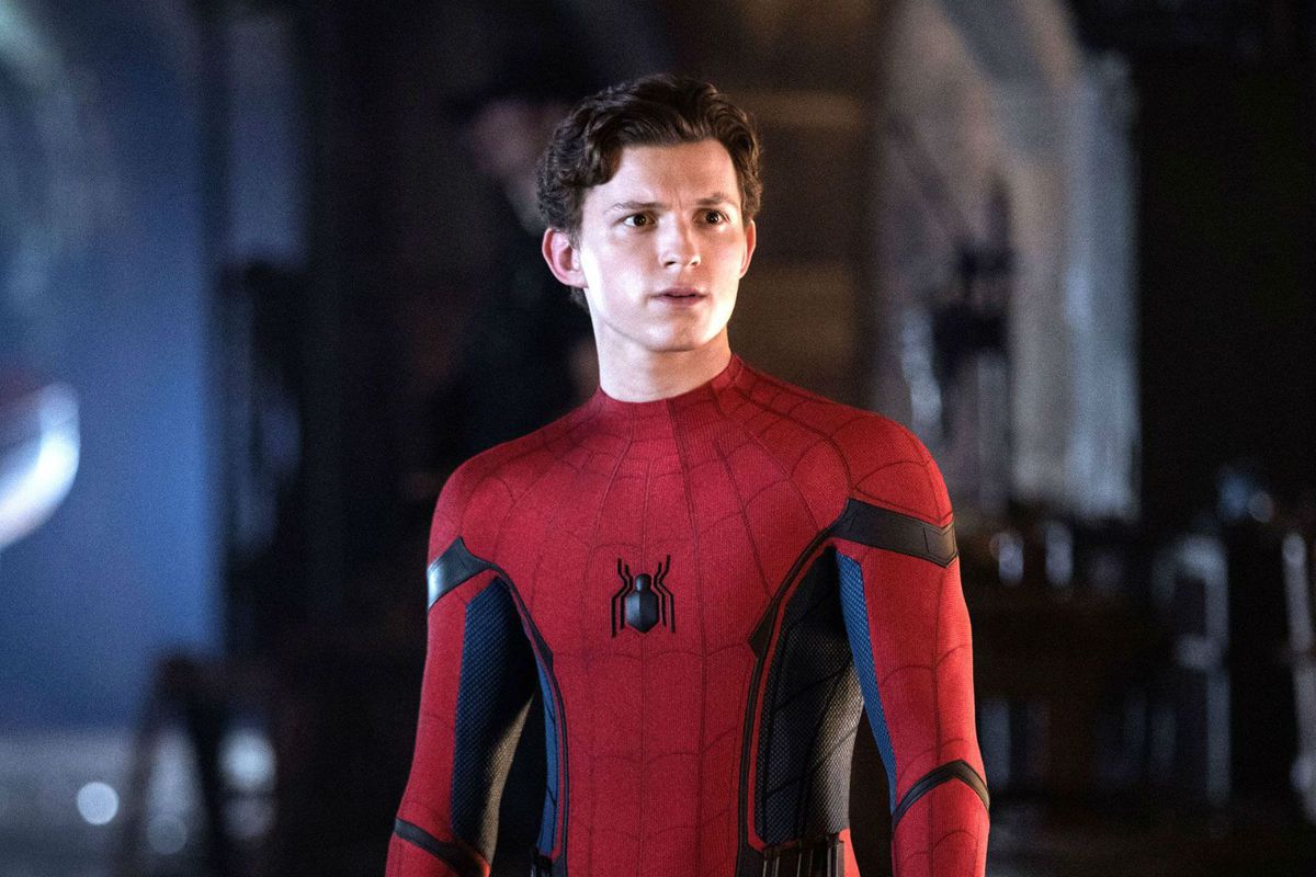 Tom Holland nei panni di Spider-Man