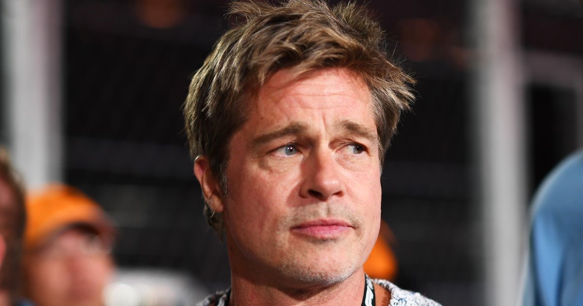 un primo piano di Brad Pitt