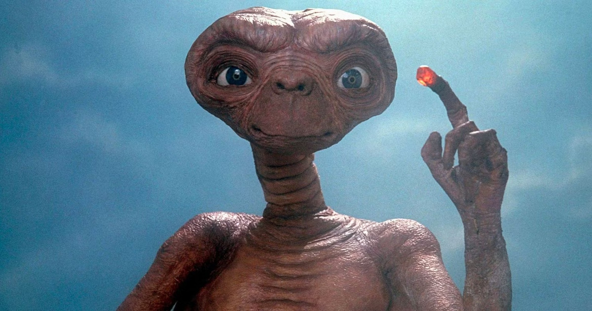 Una scena del film E.T. l'extra-terrestre