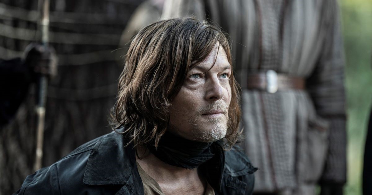 Norman Reedus in un frame di The Walking Dead: Daryl Dixon