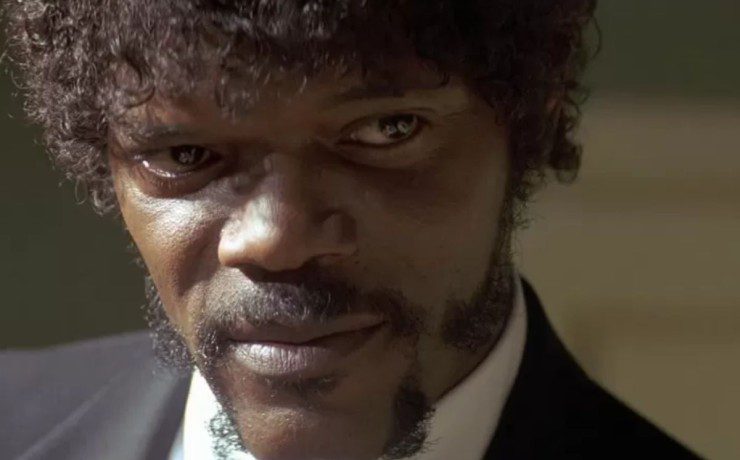 samuel l jackson recita la frase di pulp fiction