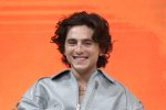 timothee chalamet ad una gara di sosia