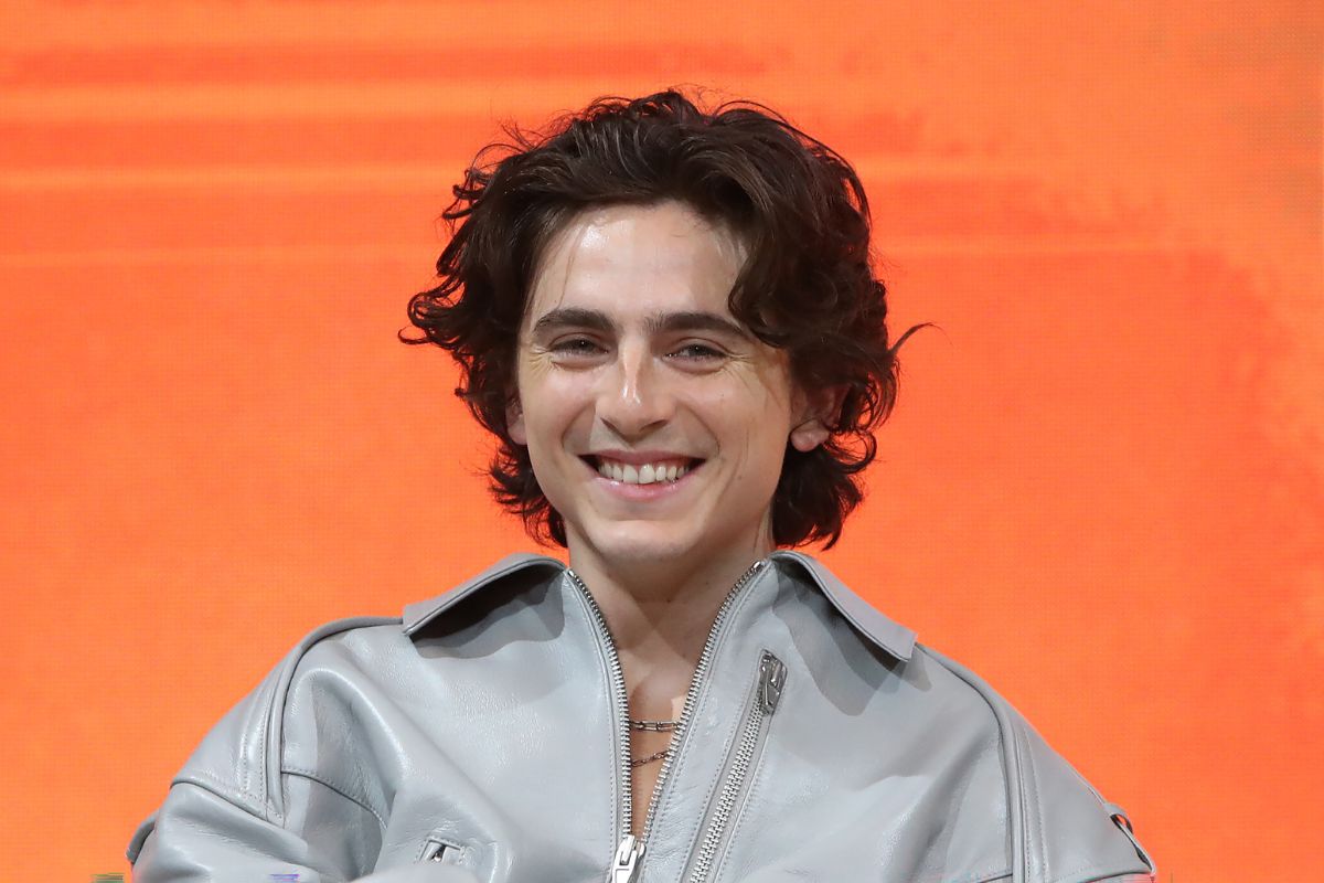 timothee chalamet ad una gara di sosia