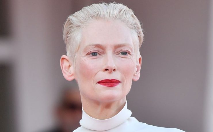 Un primo piano di Tilda Swinton