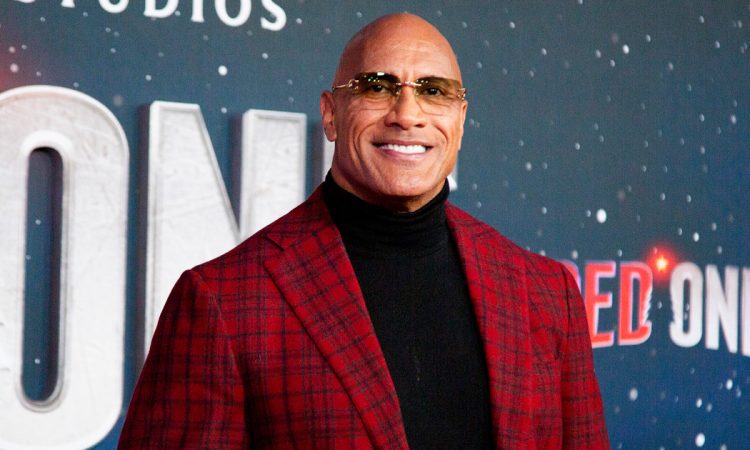 Dwayne Johnson alla première di Uno Rosso