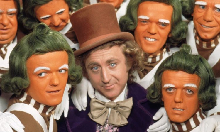 gene wilder e gli oompa loompa in Willy Wonka e la fabbrica di cioccolato