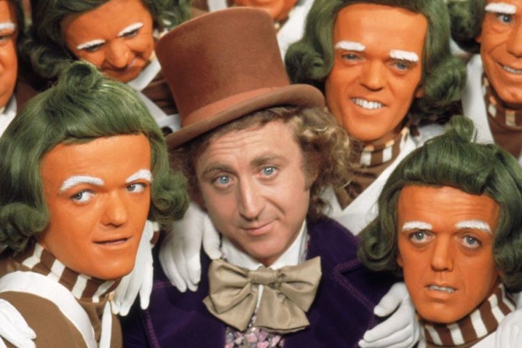 gene wilder e gli oompa loompa in Willy Wonka e la fabbrica di cioccolato