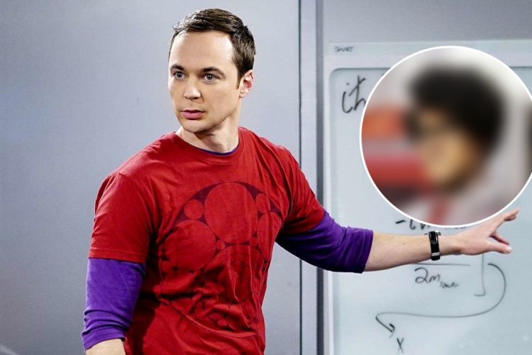 Sheldon Cooper in un frame di The Big Bang Theory