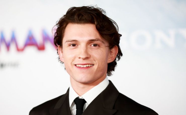 Tom Holland sul red carpet di No Way Home