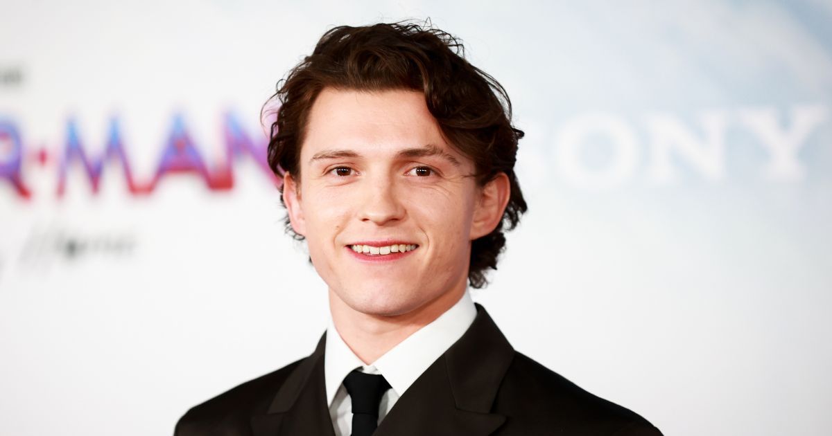 Tom Holland sul red carpet di No Way Home