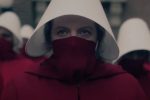 un frame di The Handmaid's Tale