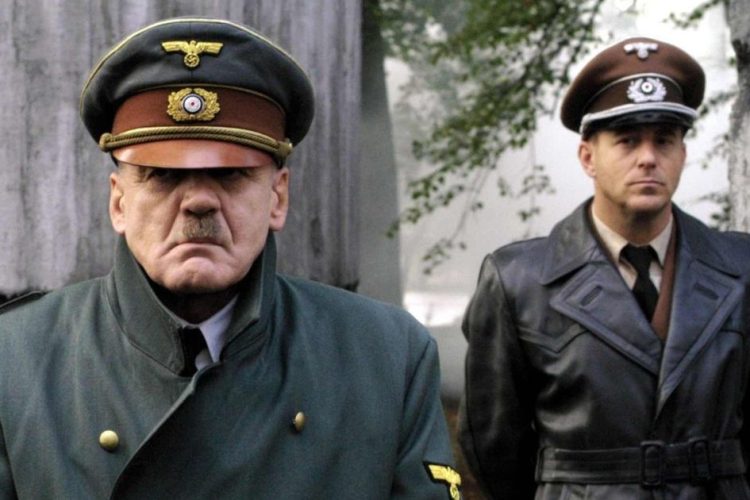 Una scena del film La caduta - gli ultimi giorni di Hitler