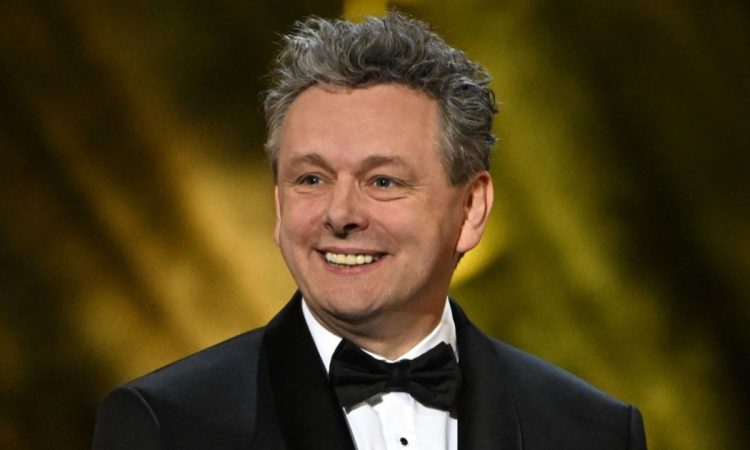 un primo piano di Michael Sheen