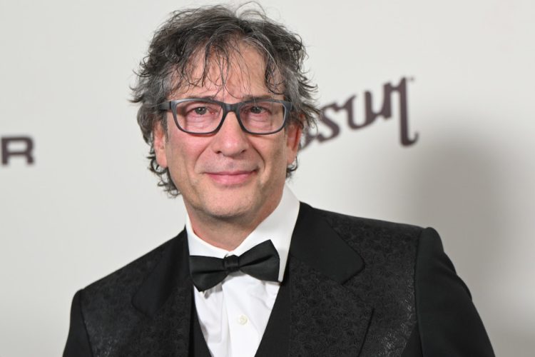 neil gaiman risponde alle accuse