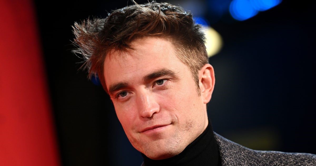 un primo piano di Robert Pattinson