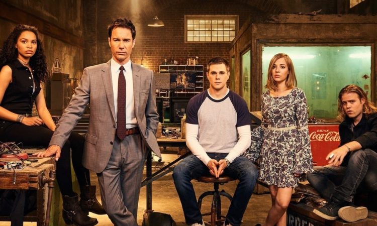 I protagonisti della serie Travelers